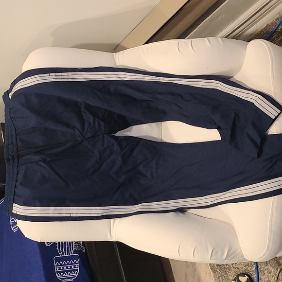 Joggers pants - Picture 1 of 2